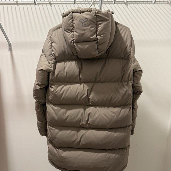 Aritzia The Super Puff Mid - Modern Taupe - Size XS - Picture 4 of 16